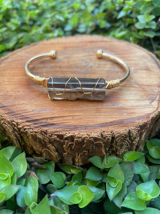 Crystal Cuff ✨ Smoky Quartz