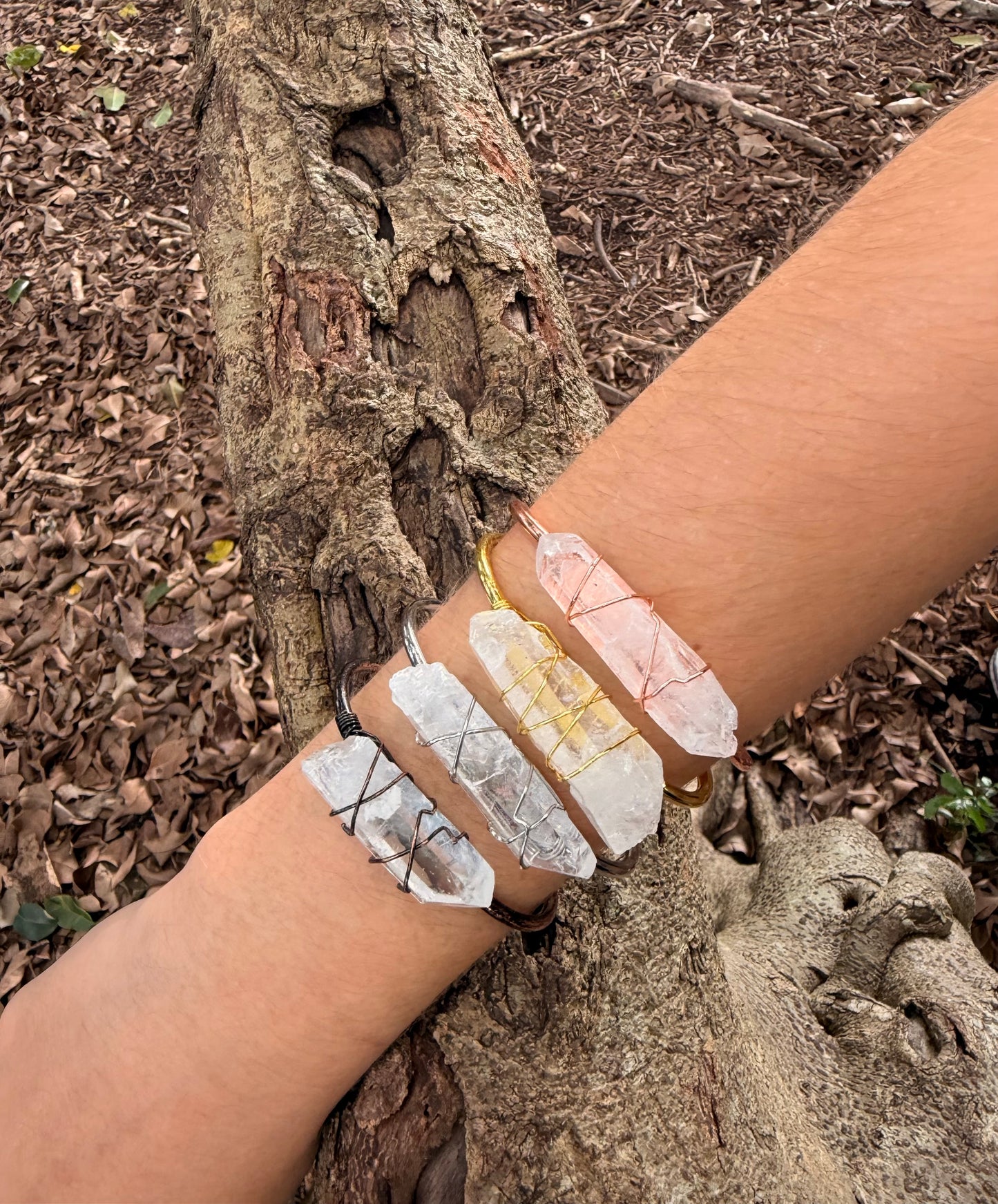 Crystal Cuff ✨ Clear Quartz ✨ Rose Gold