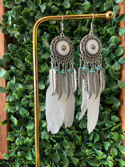 Bohemian Feather Earrings 🪶 Dove